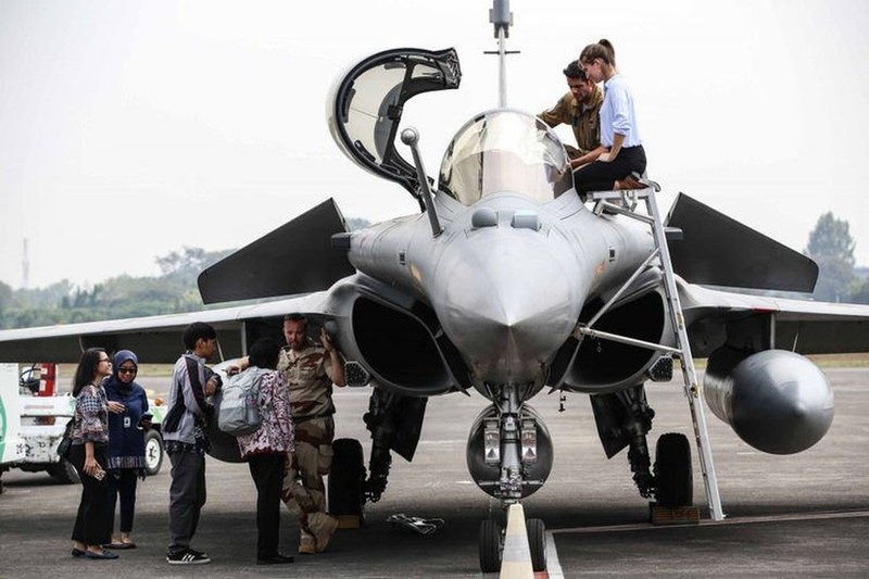 Indonesia chi 8,1 ty USD mua 42 may bay Rafale cua Phap-Hinh-16