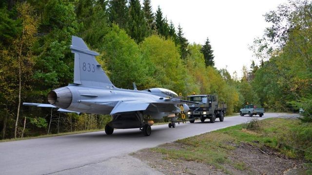 Cai kho cua Ukraine khi muon so huu tiem kich F-16-Hinh-3