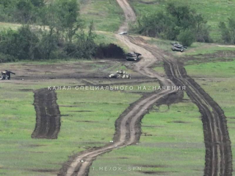 Xe pha min Leopard-2R Phan Lan vien tro cho Ukraine 