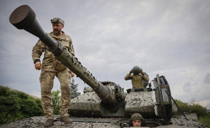 Ukraine trang bi xe chien dau bo binh CV90 voi hoa luc rat manh-Hinh-3