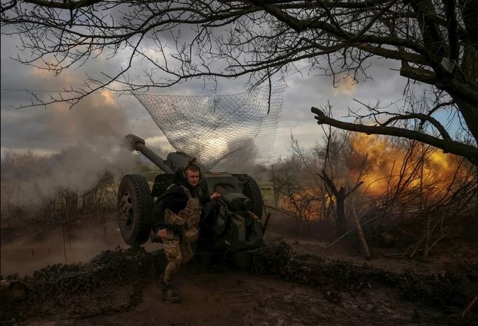 Tinh bao Anh: Ukraine tien quan cham do bui ram qua day-Hinh-6