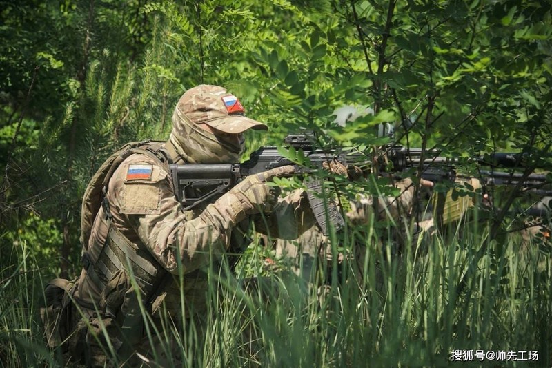 Ukraine tan cong Rabotino; giao tranh ac liet tai Staromayorskoye-Hinh-9