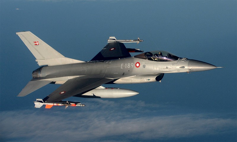 Lieu F-16 cua Ukraine co ton tai truoc he thong phong khong Nga?-Hinh-7