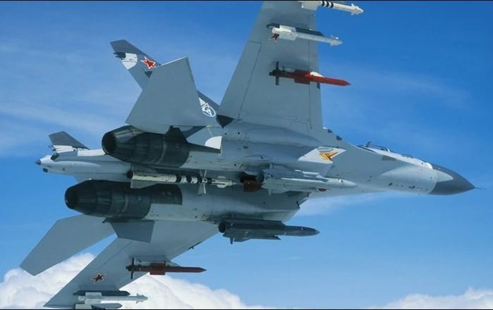 Su-30SM dung phao danh chim tau Ukraine: Lo anh that tu buong lai-Hinh-16