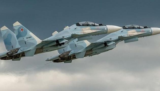 Su-30SM dung phao danh chim tau Ukraine: Lo anh that tu buong lai-Hinh-5