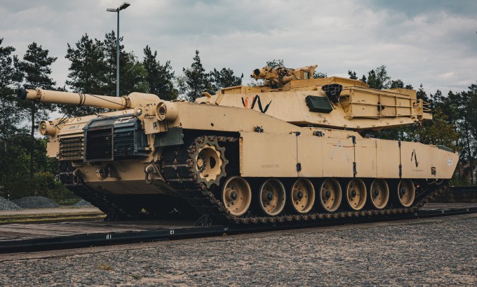 Bun lay Ukraine co the nhan chim xe tang M1 Abrams