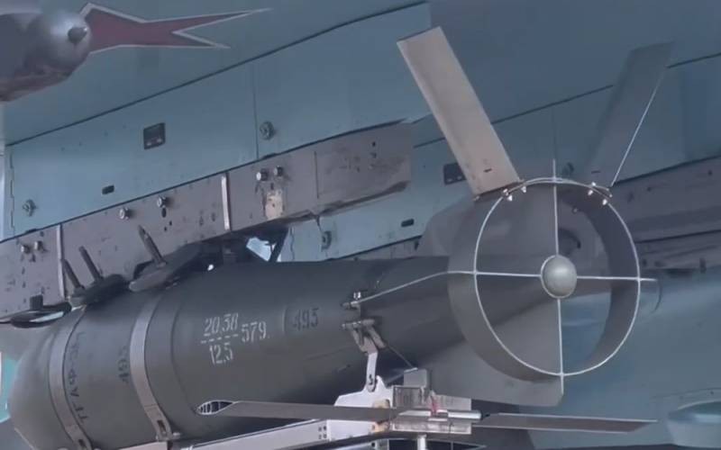 Voi bom luon, Su-34 cua Nga thuc su tro thanh “hung than”-Hinh-17