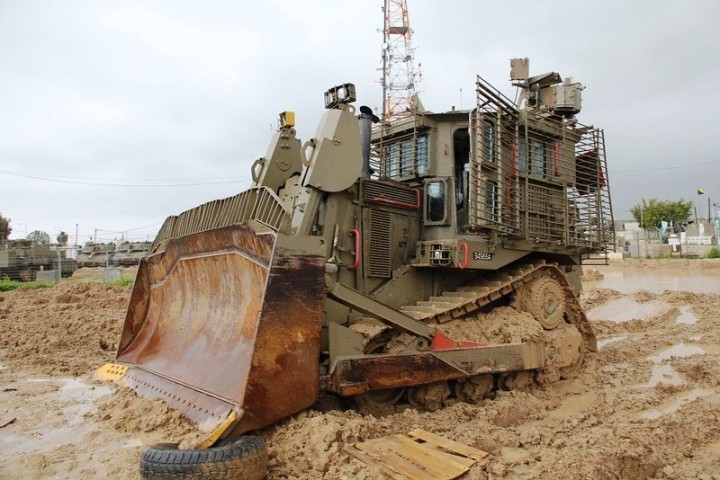 Biet kich Israel vay ham Dai Gaza; 80 xe tang Merkava bi ha-Hinh-11