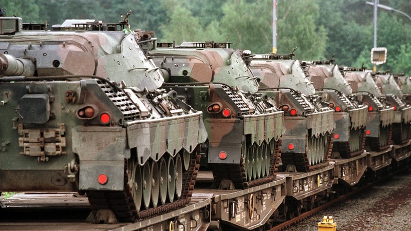 Chien truong Ukraine qua khac nghiet, xe tang Leopard 1A5 bi ha guc-Hinh-13