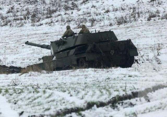 Chien truong Ukraine qua khac nghiet, xe tang Leopard 1A5 bi ha guc-Hinh-20