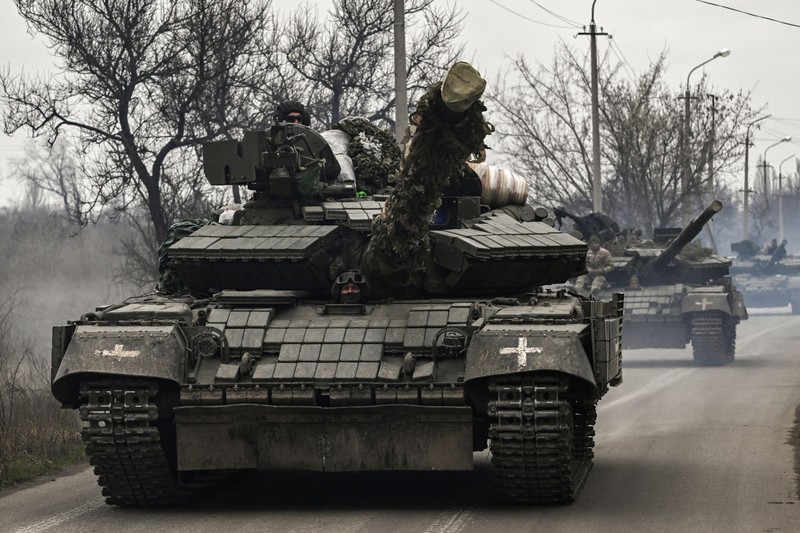 T-64 la xe tang chu luc cua Ukraine, vay T-64 cua Nga o dau?-Hinh-11