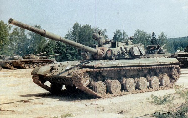 T-64 la xe tang chu luc cua Ukraine, vay T-64 cua Nga o dau?-Hinh-2