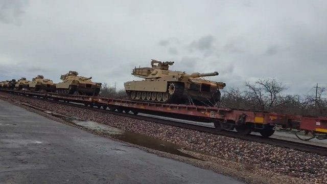 Xuat hien vai gio tren chien truong, tang M1A1 Abrams da bi diet-Hinh-4