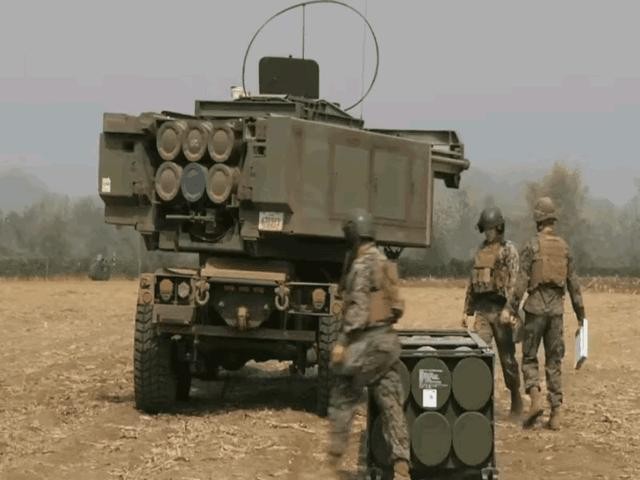 Tai sao ten lua Iskander cua Nga “vo” duoc HIMARS khi dang co dong?-Hinh-7