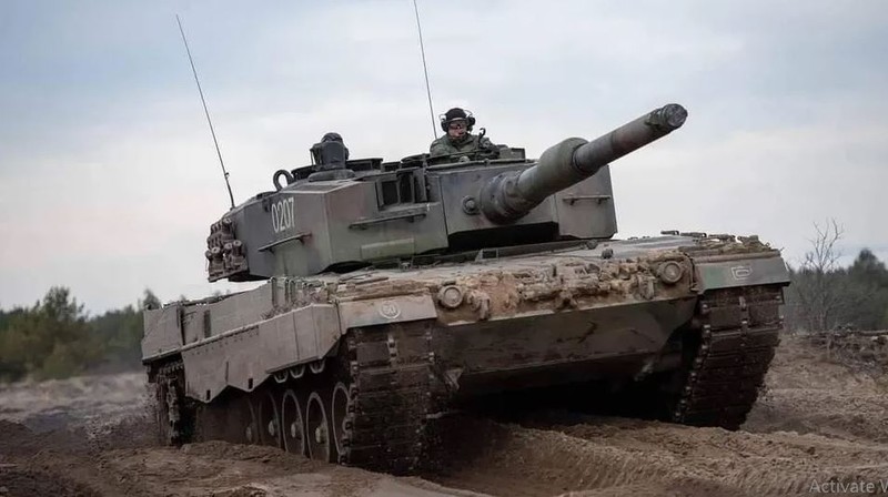 Truyen hinh Duc: Quan Nga “vo” duoc xe tang Leopard 2 hoan chinh-Hinh-6