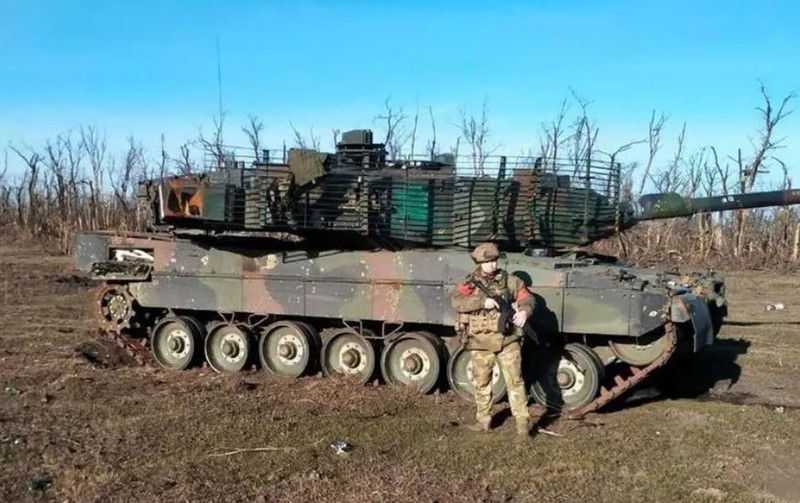 Truyen hinh Duc: Quan Nga “vo” duoc xe tang Leopard 2 hoan chinh-Hinh-9