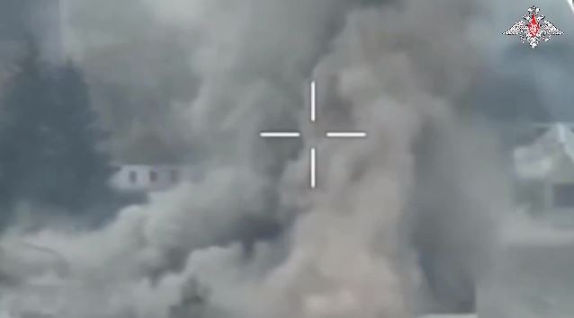 Trong ba thang, Nga tha 3.500 qua bom xuong tran dia Ukraine