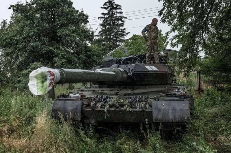 Nga diet 5 chiec Leopard 2 o lang Pobeda, tin vui tren mat tran Avdiivka-Hinh-13