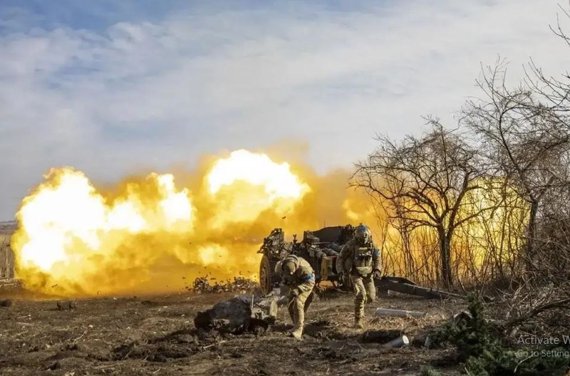 Ro tin Tuong Syrsky, Tong tu lenh Quan doi Ukraine “dong y dau hang”-Hinh-10