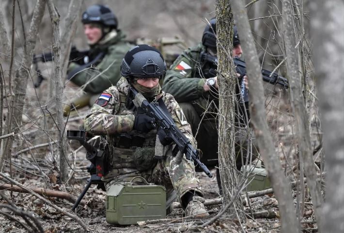 Nga huong toi Pokrovsk, quan Ukraine sup do day chuyen o tay Avdiivka-Hinh-10