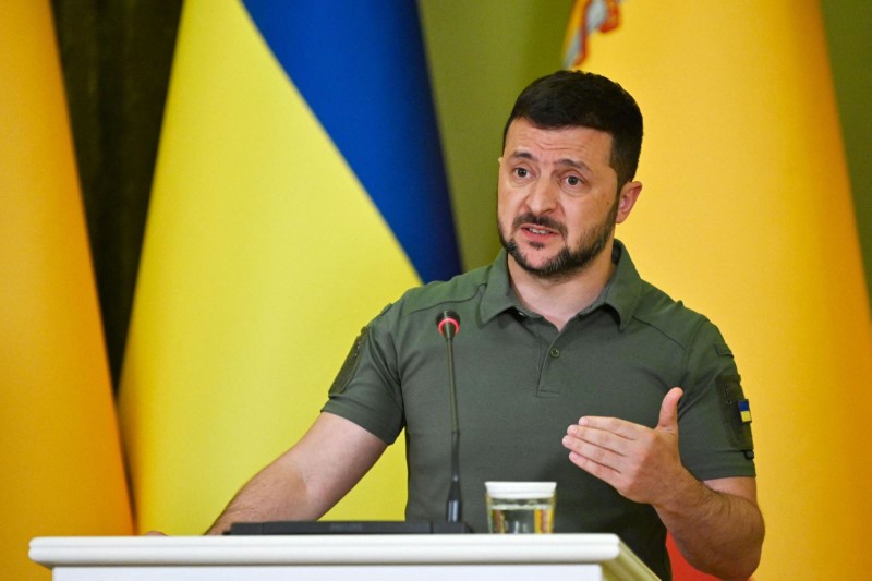 Tuong Syrsky de nghi rut lui, Tong thong Zelensky ra lenh cung ran-Hinh-3