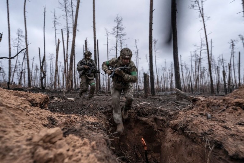 Ukraine lua ca the gioi, Kremlin cung bi lua, ve tinh Nga khong thay gi-Hinh-4