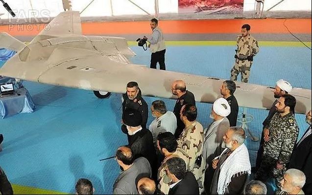 Israel “bang hoang” phat hien chip My trong UAV Iran-Hinh-5