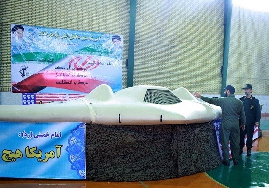 Israel “bang hoang” phat hien chip My trong UAV Iran-Hinh-7