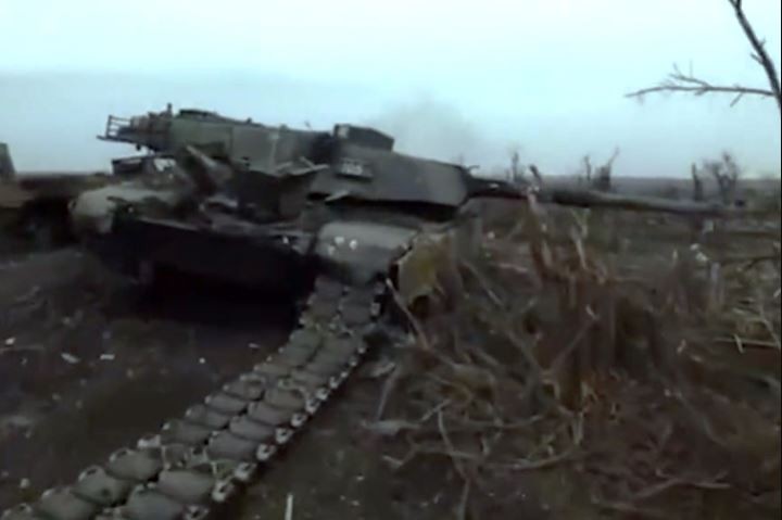 Nga da pha huy so Bradley va Leopard 2 tri gia nua ty do?-Hinh-10