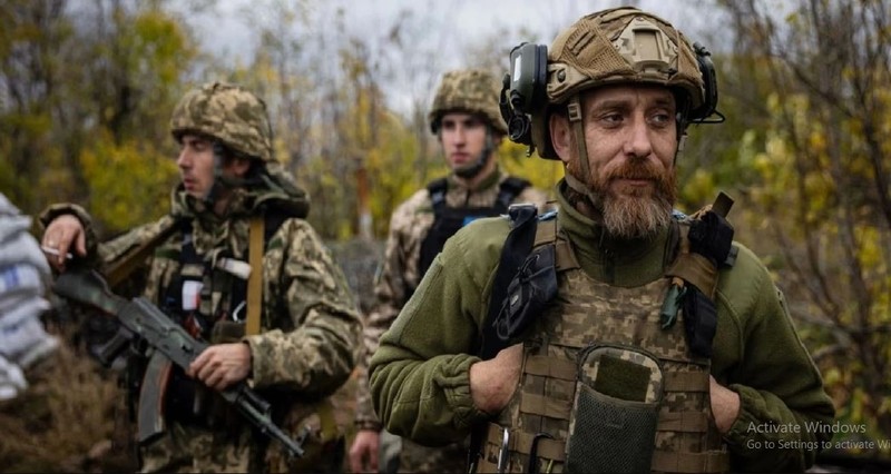 Chi huy Quan doi Ukraine “tu ban vao chan minh” o Kurakhovo-Hinh-11