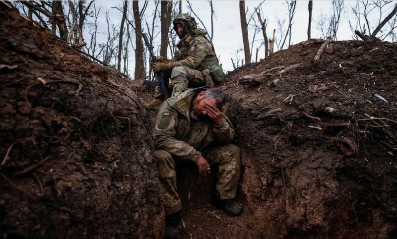 Hai lu doan Ukraine phan cong, Nga tao vong vay bac-nam Kurakhove-Hinh-9