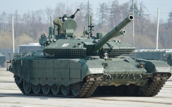 Tang T-90M trung dan van bi bay thap phao nhu cac “dan anh“-Hinh-9