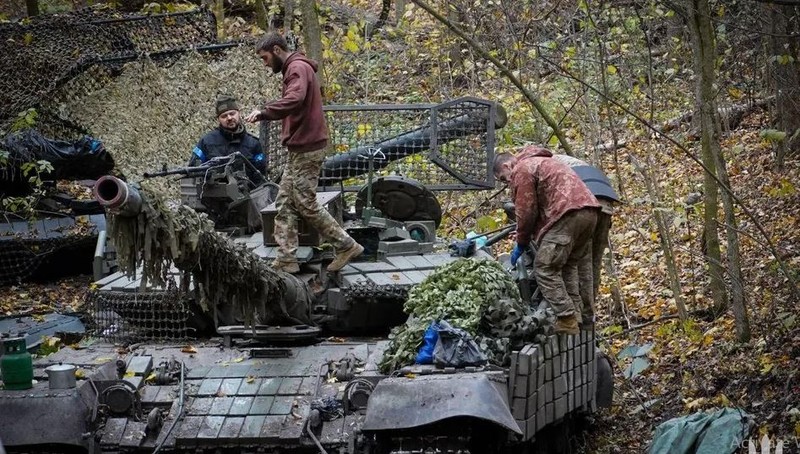 Giao tranh ac liet o Kursk, Ukraine su dung robot chien dau-Hinh-11