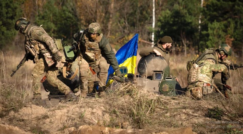 Lu doan Azov toi Kurakhove de che chan cho Lu doan 79 rut lui-Hinh-12