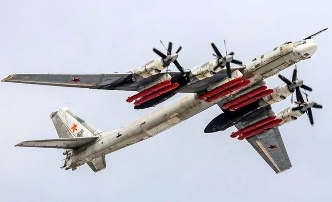 Tu-95MSM cai tien tu kinh nghiem chien truong Ukraine loi hai sao?-Hinh-5