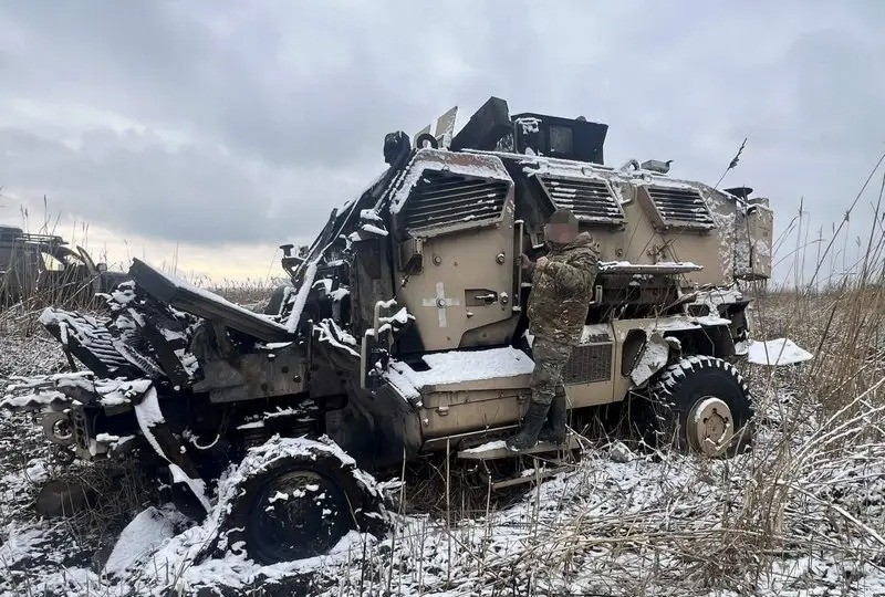 Linh Ukraine chet cong o Kursk, Chasov Yar chim trong bien lua-Hinh-13