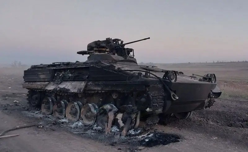 Đòn “luồn sâu đánh hiểm” khi quân đội Nga vượt biên giới Ukraine - Hình 7 Don “luon sau danh hiem” khi quan doi Nga vuot bien gioi Ukraine-Hinh-7