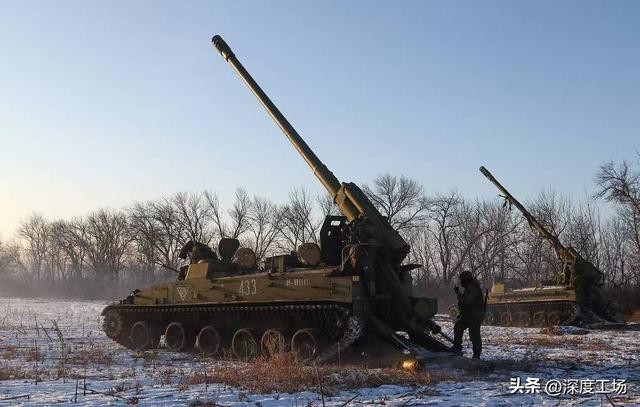 Đòn “luồn sâu đánh hiểm” khi quân đội Nga vượt biên giới Ukraine - Hình 9 Don “luon sau danh hiem” khi quan doi Nga vuot bien gioi Ukraine-Hinh-9