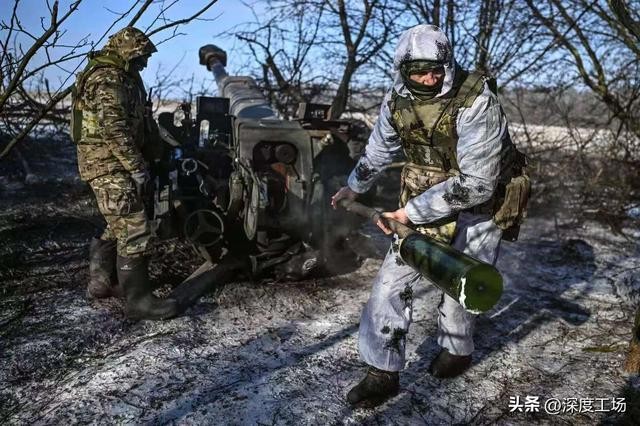 Quan Ukraine bat Internet Starlink, ngay lap tuc Nga nem bom-Hinh-14