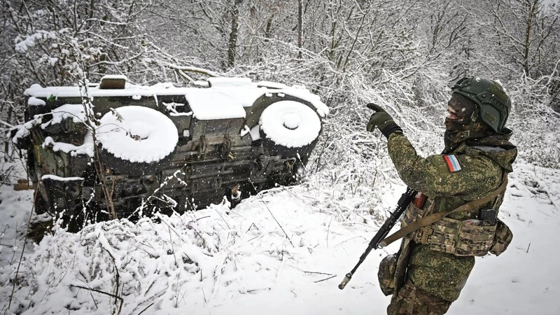 Ukraine dua quan o Kursk tang vien tro lai cho mat tran Pokrovsk-Hinh-4