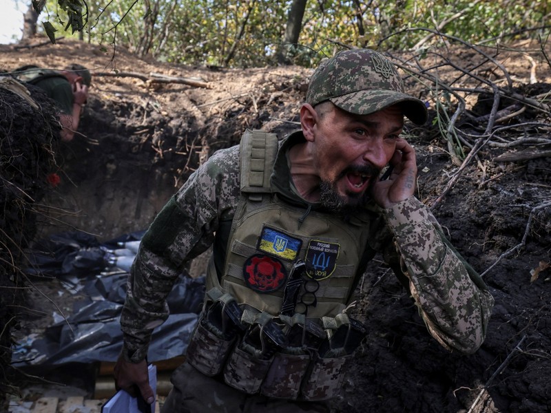 Mat tran Nam Donetsk nong ruc, lang Bogatyr bien thanh “coi xay thit”-Hinh-18