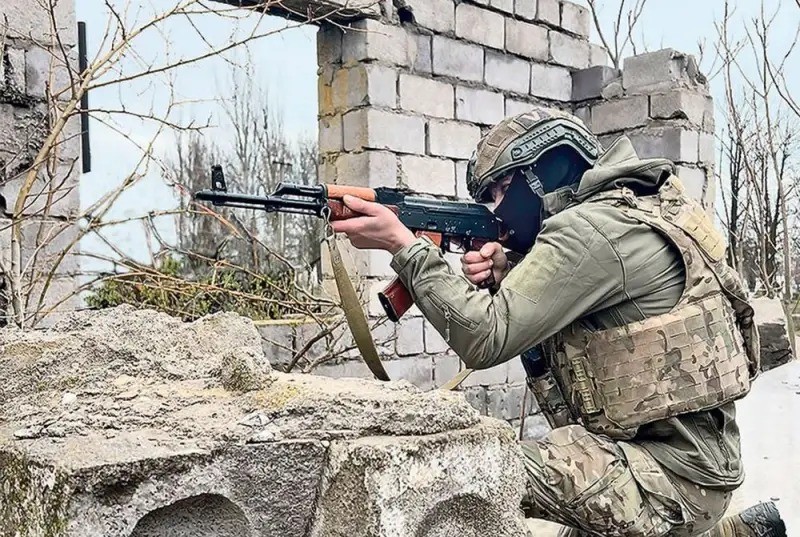 Quan Nga chiem cu diem o tinh Sumy, danh lon o mat tran Donetsk-Hinh-14