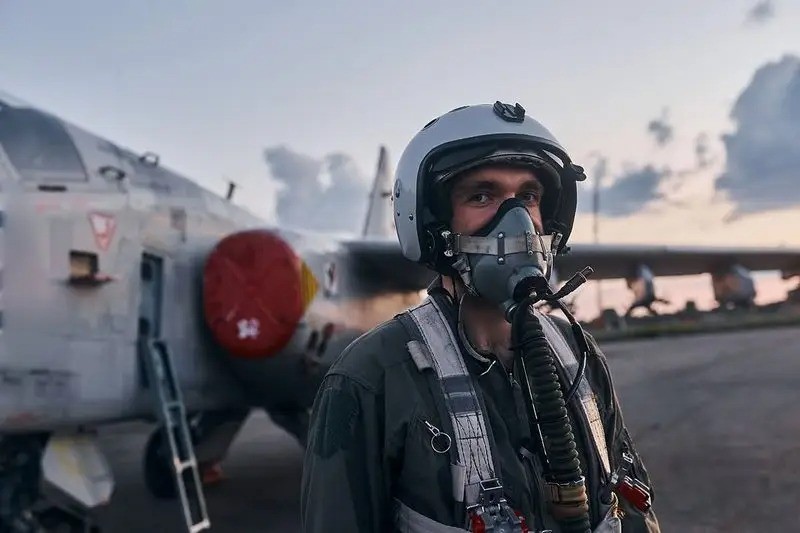 Nhung diem yeu cua F-16 truoc luc luong phong khong Nga-Hinh-16