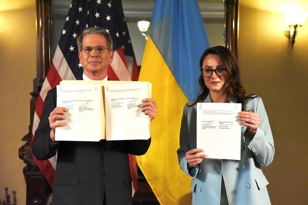 Tong thong My Donal Trump dua ra “toi hau thu” cho Ukraine-Hinh-14