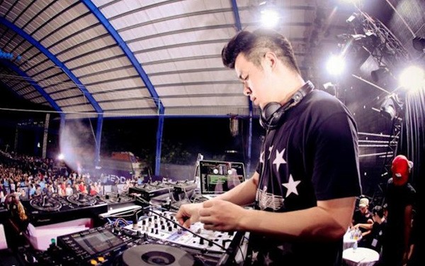 4 nam DJ dep trai nhat The Remix 2015-Hinh-9
