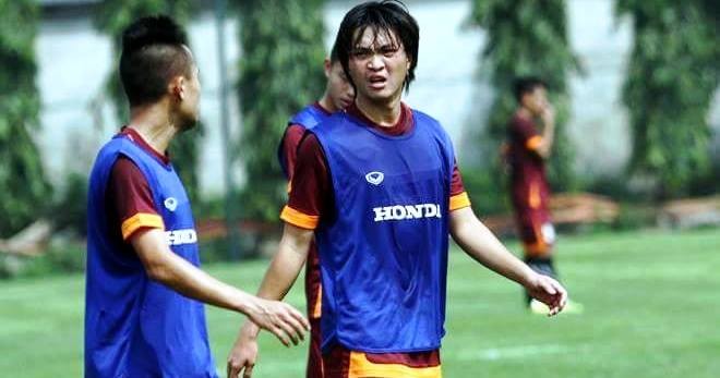 HLV Miura tung bai tap la mat ren the luc cho U23-Hinh-3