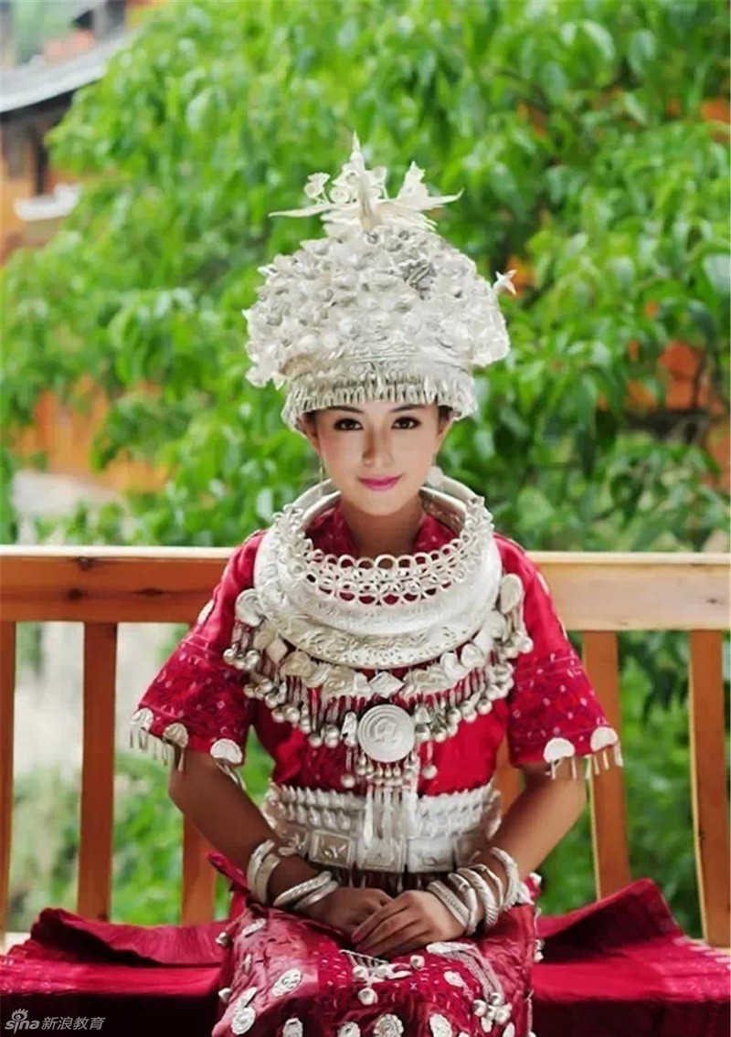 Nu sinh Hmong xinh dep hoan hao dang nguong mo-Hinh-10