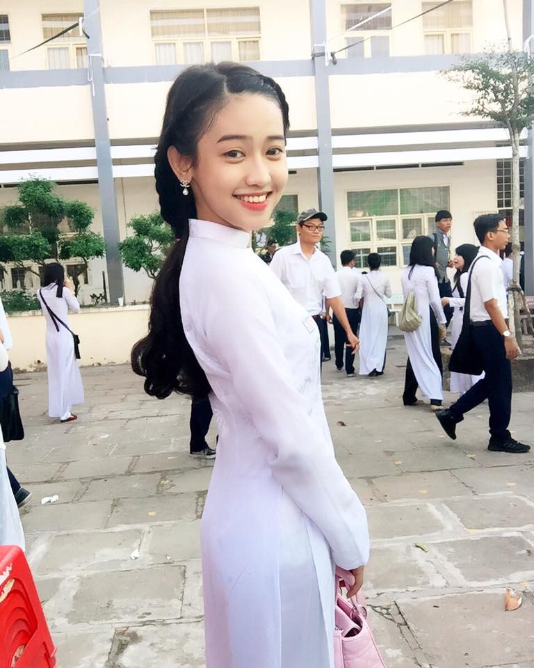 Sau scandal voi Phan Thanh, Thuy Vi lan dau he lo cam xuc-Hinh-8