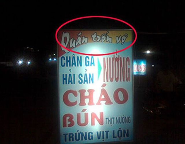 Cua hang treo bien quang cao la nguoi mua doc xong 