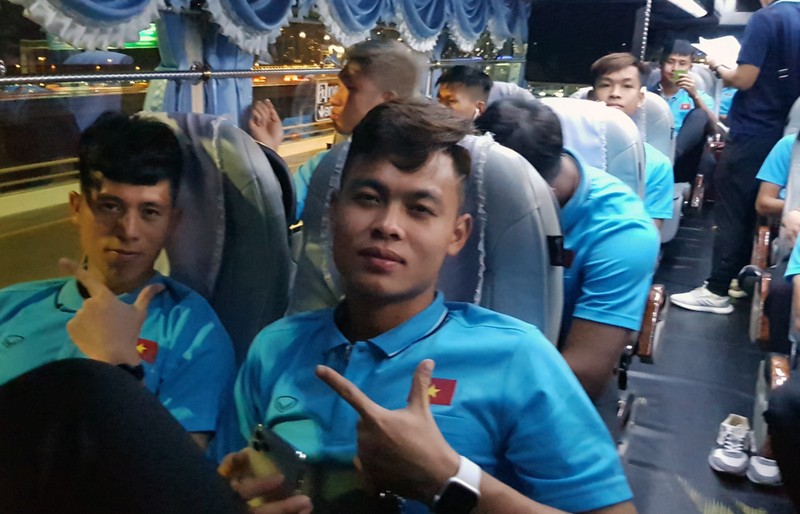 Vua den Thai Lan, U23 Viet Nam khoe body khien fan nu 